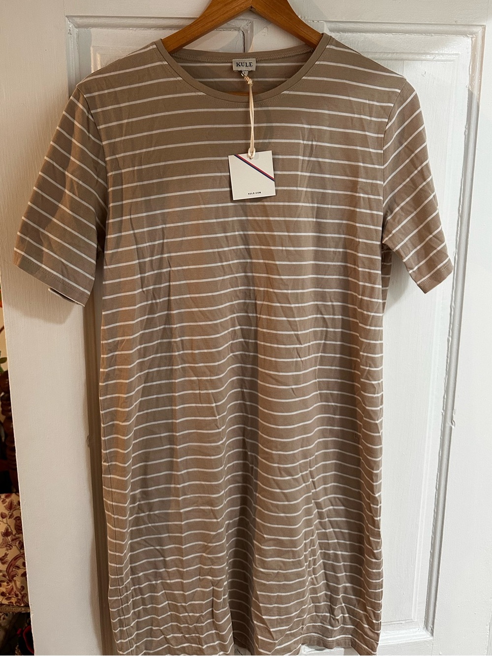 KULE Taupe and White Striped Short-Sleeve Crewneck Tee